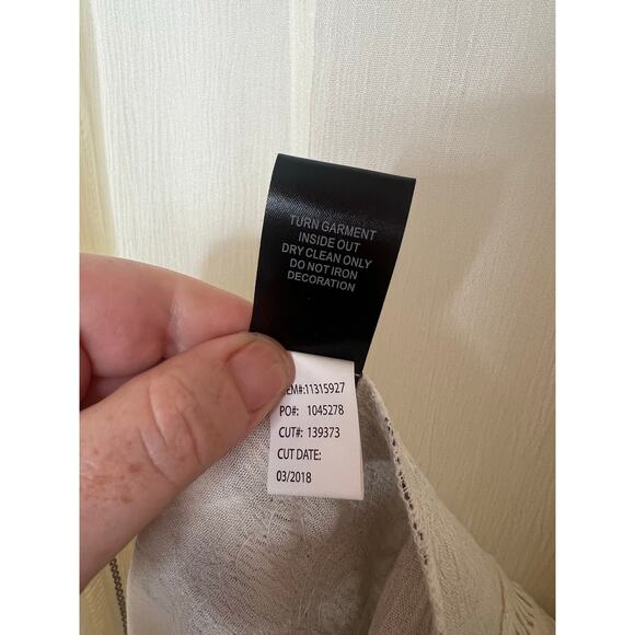 Torrid Women's Ivory Sequin Kimono Flowy Cover Up Size 00/0 equivalent to a M/L - Picture 9 of 10